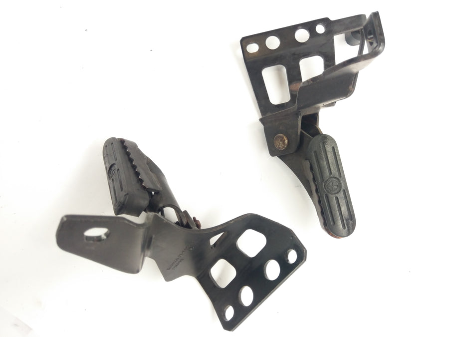BMW F 650 GS R13 [2001] - Footrests Driver Footrest Set