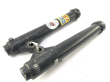 Yamaha XT 500 1U6 [1981] - Standpipes Telegabel till vänster och höger