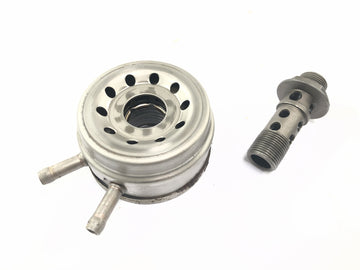 Honda ST 1100 SC26 Pan European [1990] - Oljekylare oljefilterhus oljefilteradapter