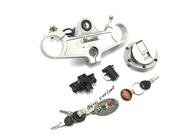 Moto Guzzi V11 Sport [1999] - Låsuppsättning tändningslåsgaffelbrygga vid tanklocket