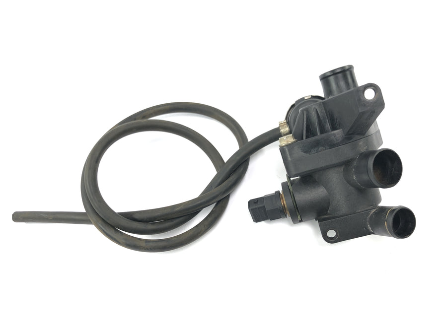 TRIUMPH DAYTONA 955I T595 [1998] - Kühlmittelthermostat Thermostatgehäuse
