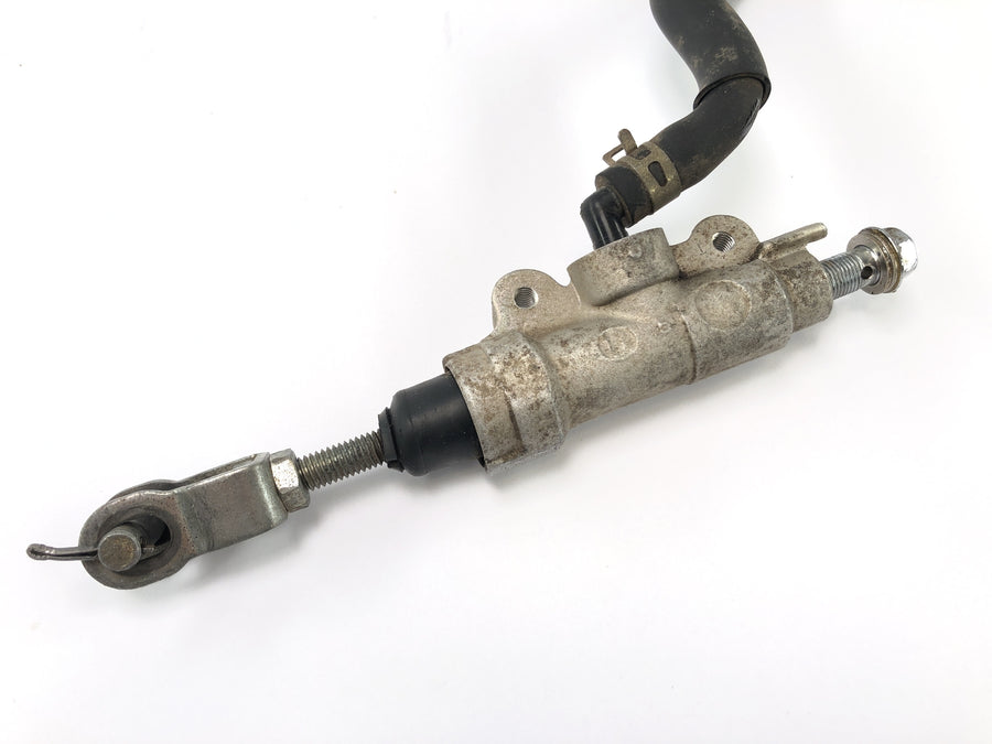 Suzuki DR 350 SK42B [1991] - Bromspump bakom