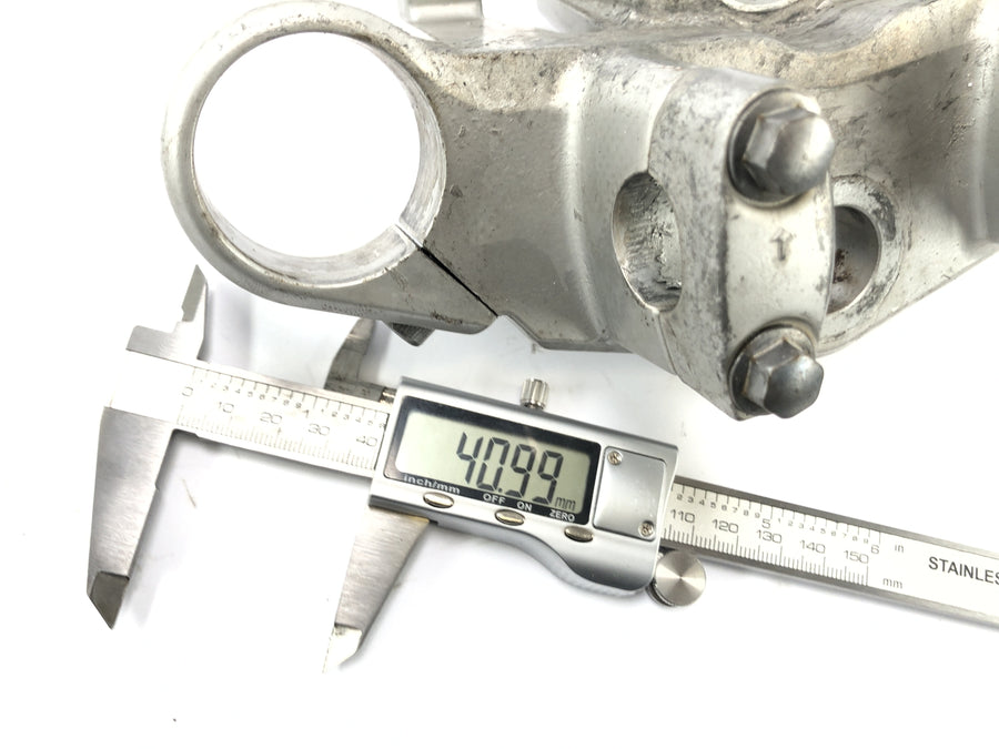 Kawasaki ZR7 ZR750F [1999] - Gabelbrücke oben Lenkerhalterung