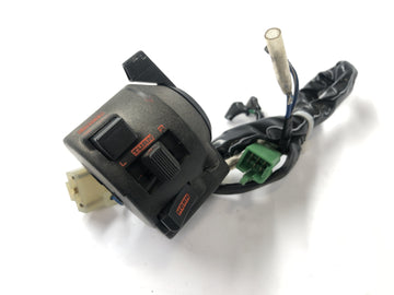 Honda XBR 500 PC15 [1989] - Styrmontering av styret på vänster switchmonteringsenhet