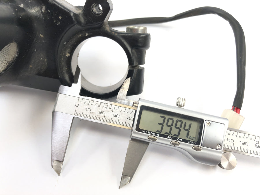 Honda CB 750 RC42 [1996] - Gabelbrücke mit Zündschloss und Schlüssel set