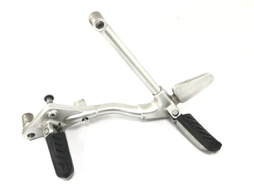 Moto Guzzi Stelvio 1200 4V [2009] - Footrest System kvar med fotstöd