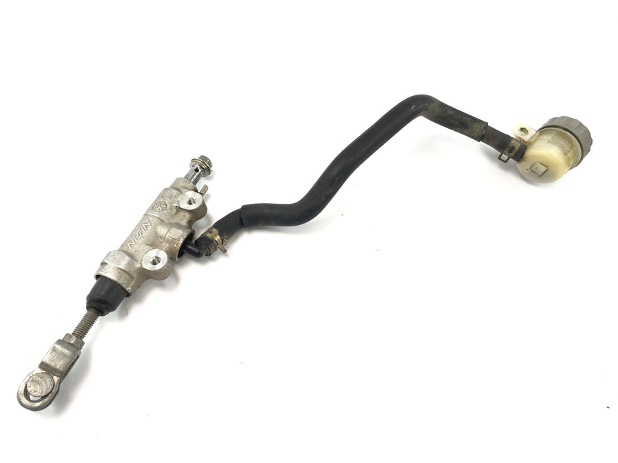 Suzuki DR 350 SK42B [1991] - Bromspump bakom