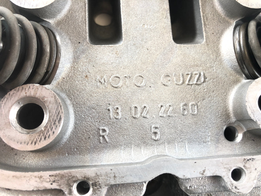 Moto Guzzi 850 -T3 [1980] - Cylinderhuvudcylinder som ligger till vänster