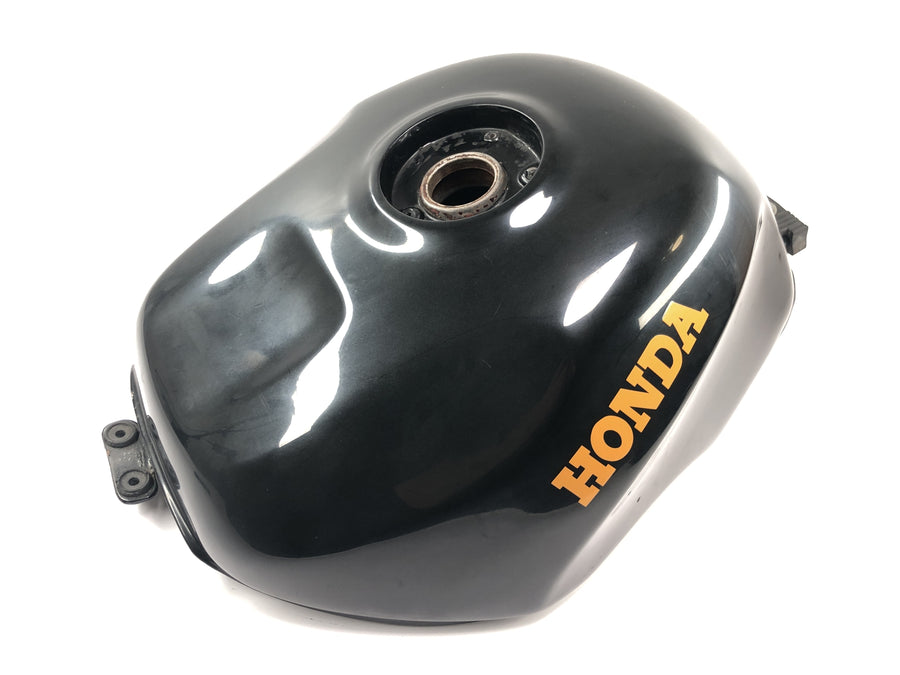 Honda CBR 900 RR Fireblade SC33 [2000] - Tank Kraftstofftank Benzintank Tankbehälter mit Beule