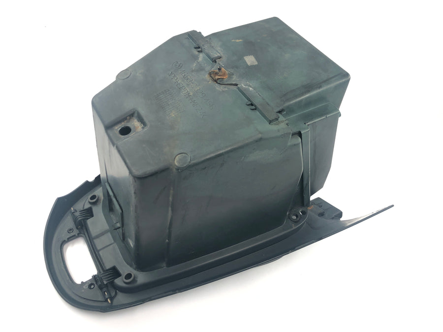 BMW C1 125 [2002] - Gepäckfach Topcase Staubox hinten Kunststoffdeckel Batteriekasten