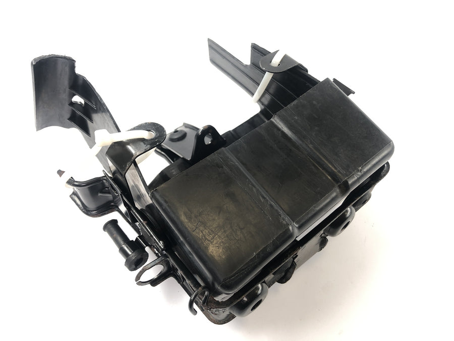 Honda XBR 500 PC15 [1989] - Batteriekasten Halterung Rahmenhalter Akkuaufnahme