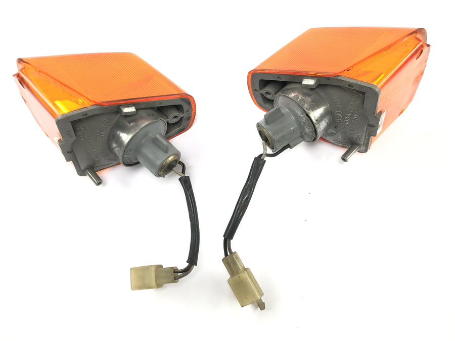 Kawasaki GPZ 1000 RX ZXT00A [1986] - Blinker Paar Blinkleuchte Indicator vorne Verkleidungsblinker