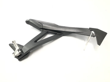 Aprilia RST 1000 Futura [2002] - Pedias fotstöd till höger med Halter Footrest Holder till höger - 0