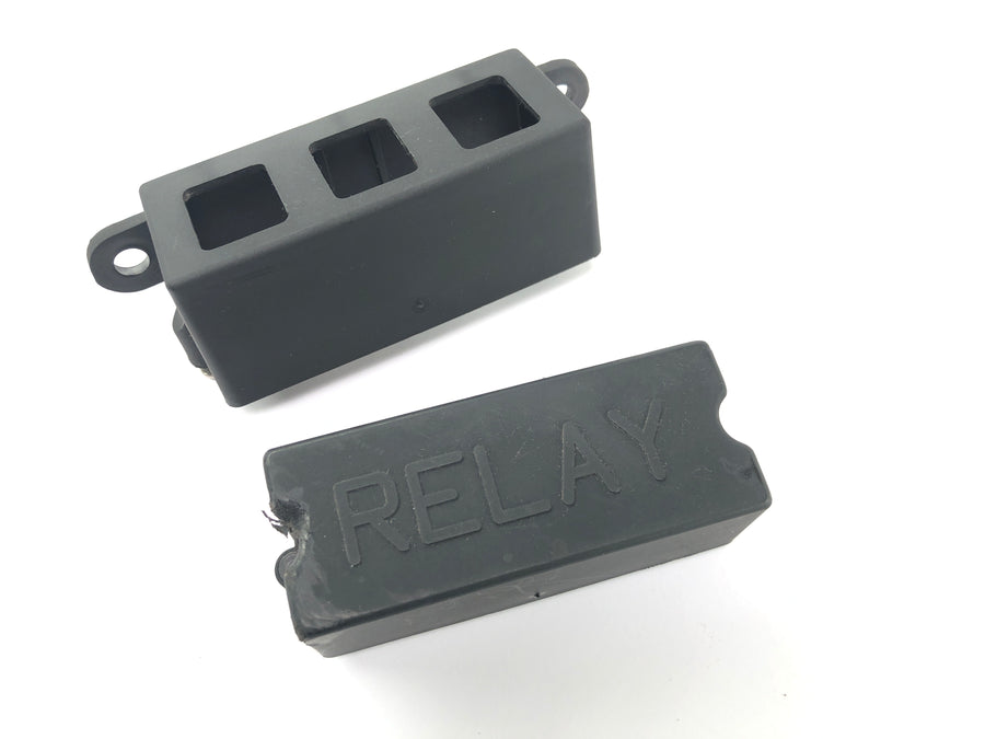 Aprilia SL 1000 Falco PA [2000] - Relaiskasten Abdeckung Box Cover Relay Housing