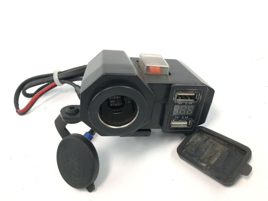 Suzuki Intruder VL 1500 AL [2000] - Steckdose 12V USB Doppel USB-Ladebuchse