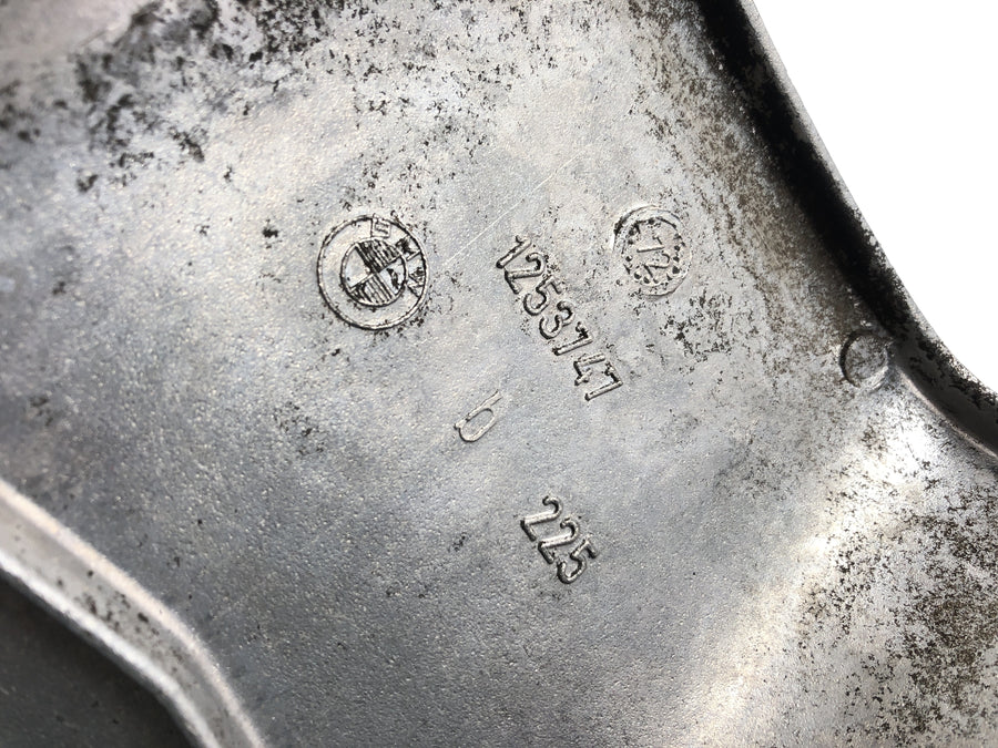 BMW R 60/5 [1973] - Luftfilterlock ovanför motorlocket