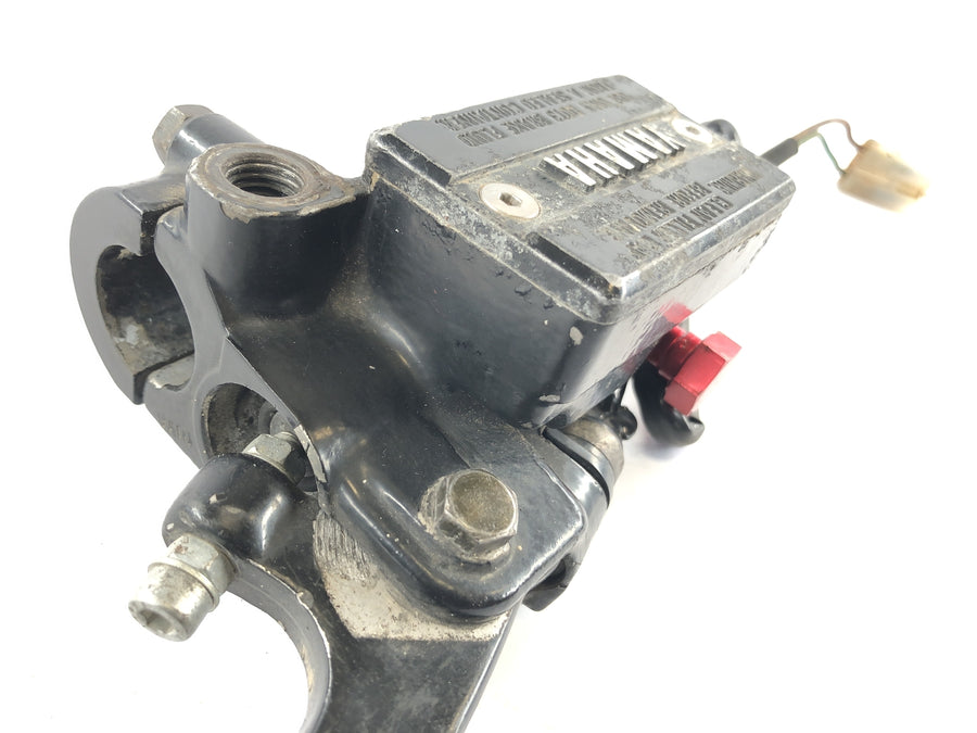 Yamaha XT 600 Zentere 34L [1985] - Bromspump Handbromspump framför