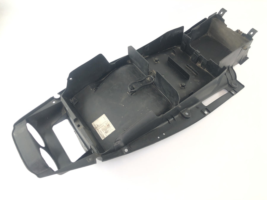 Yamaha YZF R1 RN01 [1998] - förklädnad av bakre undercovering