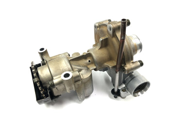 Yamaha YZF R1 RN04 [2001] - Vattenpump kylvätskepump oljepump pumphus