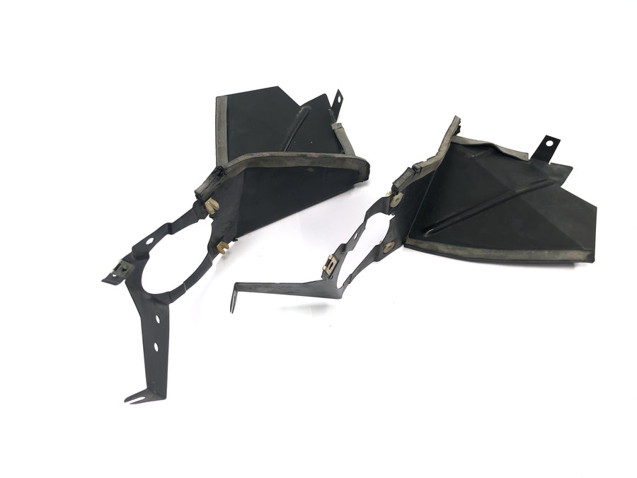 BMW K 1100 RS [1994] - Instrumentenhalter in der cockpitverkleidung rechts links