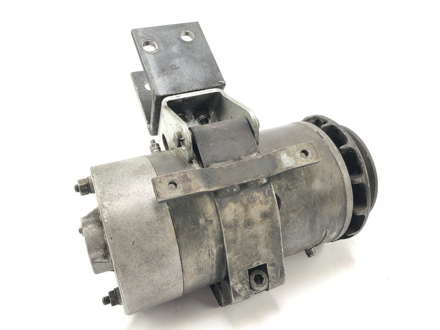 Moto Guzzi V7 Special [1971] - Generator