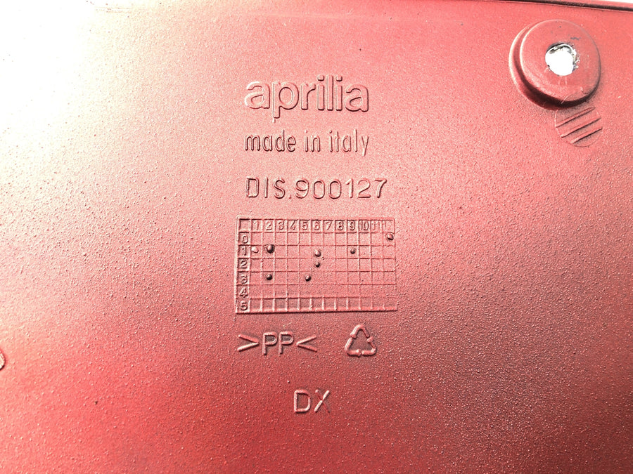 Aprilia RST 1000 Futura [2002] - Seitenverkleidung Verkleidung rechts Seitenteil Abdeckung