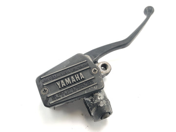 Yamaha FJ 1100 47E [1985] - Handbromspumpbromsspak vid den främre högra bromscylinderhandbromsen