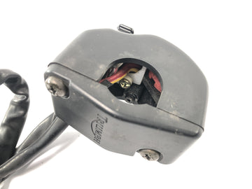 Triumph Speed Triple 1050 515NJ [2007] - Styromkopplare höger Killswitch - 0
