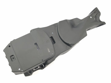 Triumph Street Triple R 675 D67LD [2010] - Interiör Beklädnadsskyddsskydd inner fender radtäcke på baksidan - 0