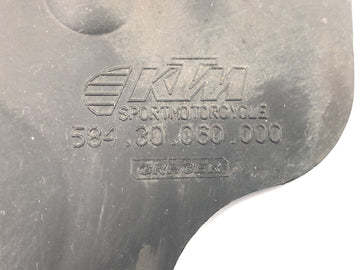 KTM 640 Adventure LC4 [2001] - kedjekåpa motorkåpa - 0