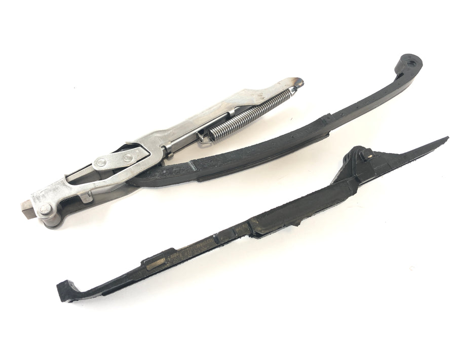 Honda XRV 750 Africa Twin RD04 [1993] - CLAMPING Rail and Slide Rail Control Chain Cylinder bakom