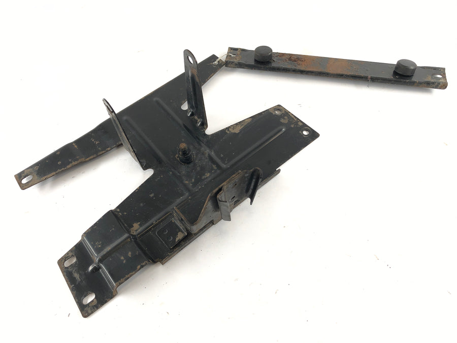 BMW C1 125 [2001] - Tan Shelter Fuel Bracket