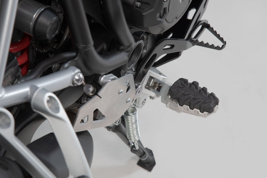 Triumph Scrambler 1200 XE [2022-2024] - EVO fotstödssats - bild 1