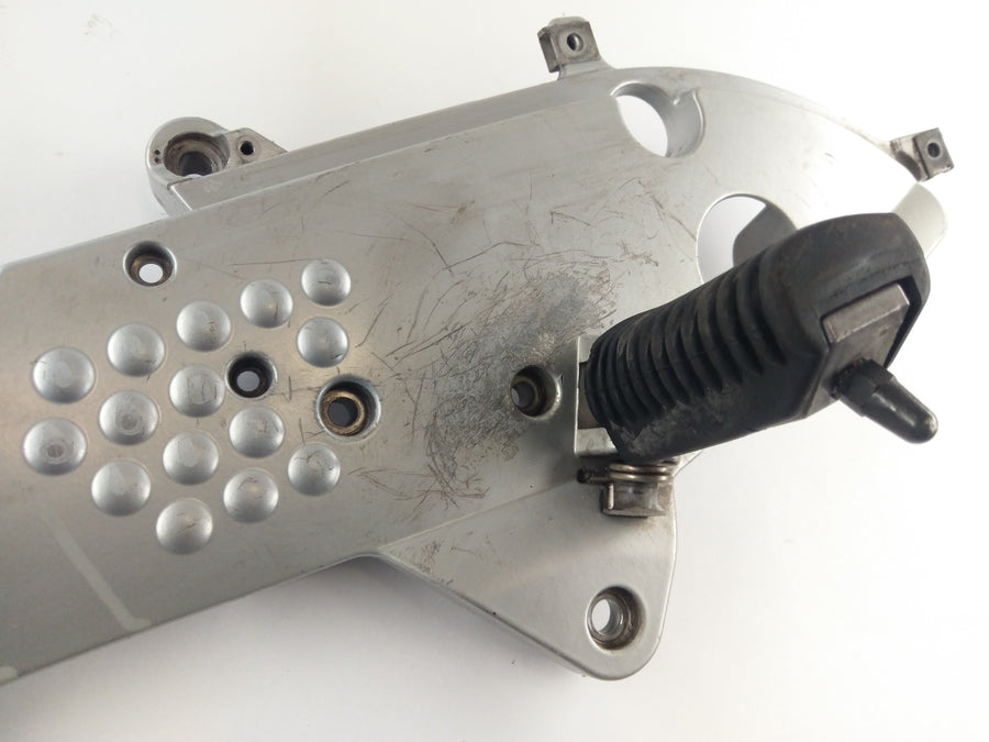 BMW R 1150 RT [2003] - Footrest Plate till höger