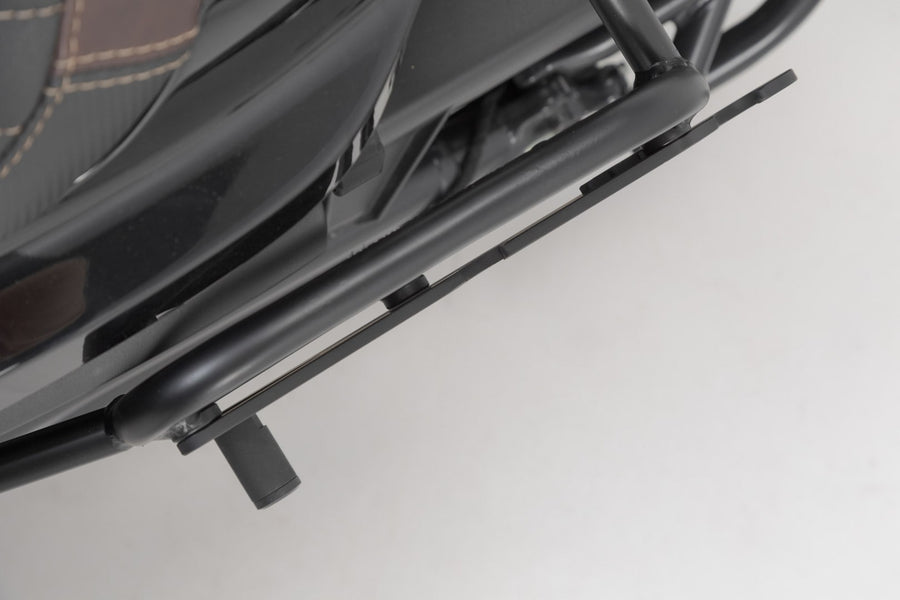 [SW-MOTECH] - Adapterplatta SLH till SLC höger – Figur 4