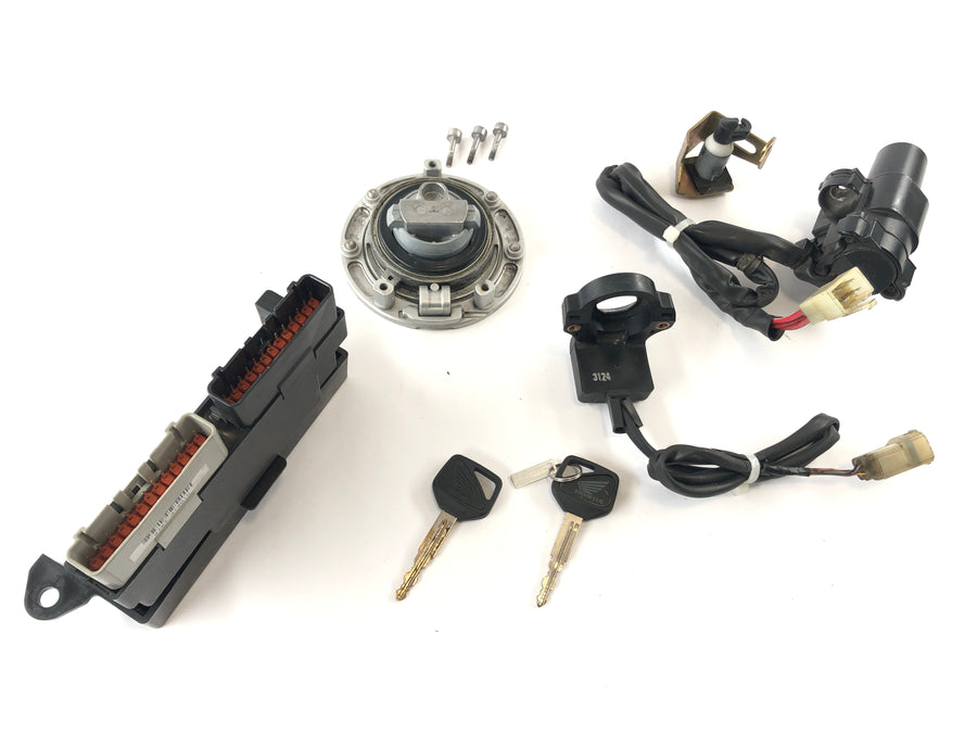Honda VFR 800 RC46 [2005] - Locksmith Tändlåsetank CDI