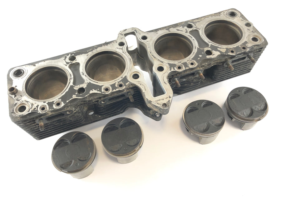 Suzuki Bandit GSF 650 S WVB5 [2005] - Cylinder med kolvar