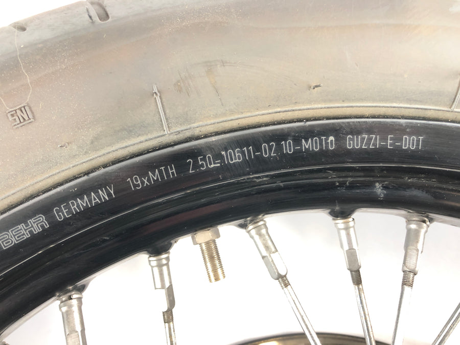Moto Guzzi Stelvio 1200 8V [2011] - Framhjulsfälg, detaljvy